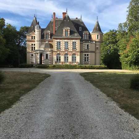 Nogent-sur-VernissonChateau De Praslins住宿加早餐旅馆 外观 照片