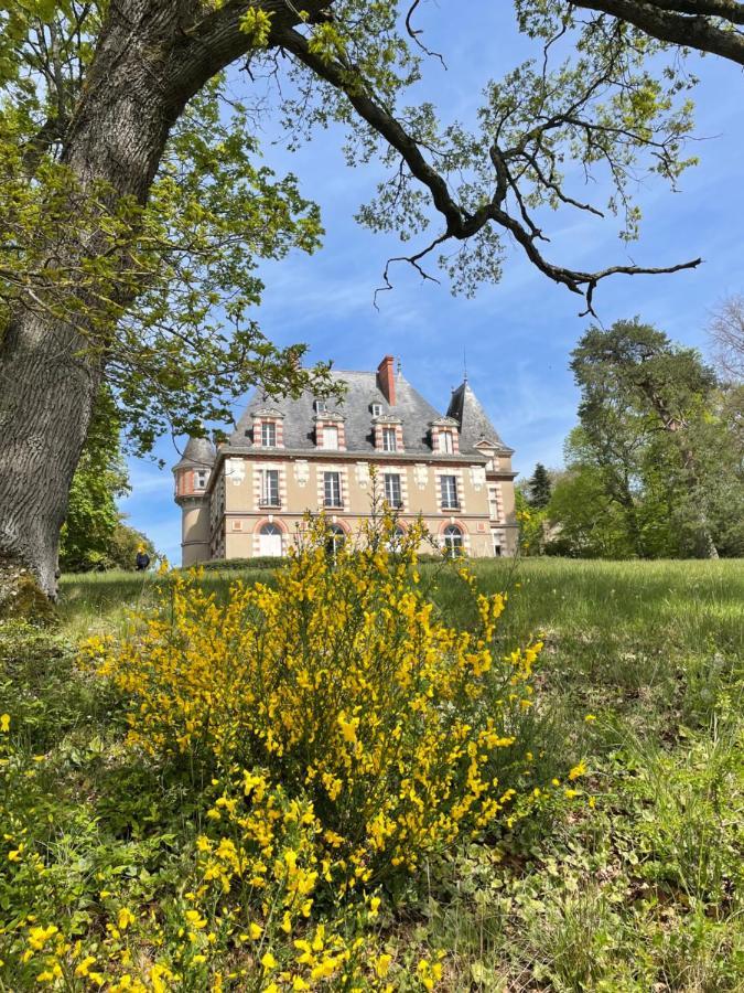 Nogent-sur-VernissonChateau De Praslins住宿加早餐旅馆 外观 照片